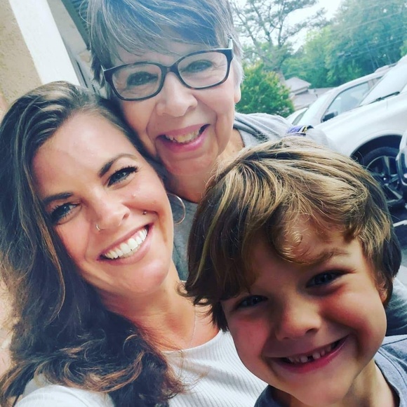 Meet your Posher, Sara - Picture 7 of 7